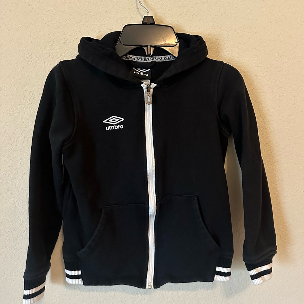 Kids Umbro Zip Hoodie | Size 8
